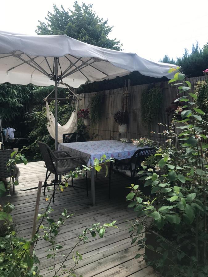 Gardencaravan Near Ghent In Green Area Εξωτερικό φωτογραφία